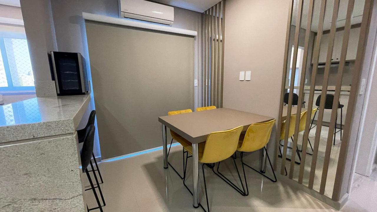 Novinho E Confortavel No Centro De Foz *